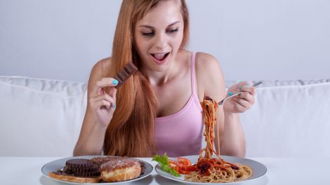 Чому небезпечно їсти тільки один раз в день, розповіли експерти