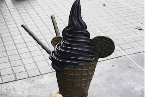 Чорне морозиво