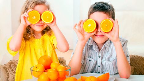 Якість зору: які фрукти та ягоди корисно їсти для здоров'я очей