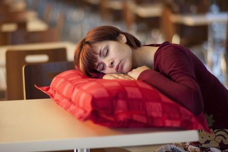 Чотири вагомі підстави поспати вдень, навіть посеред робочого дня