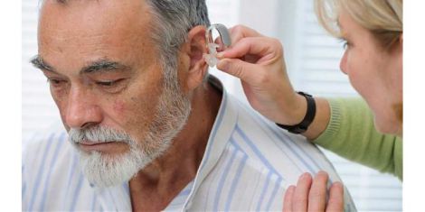 Проблеми зі слухом та деменція