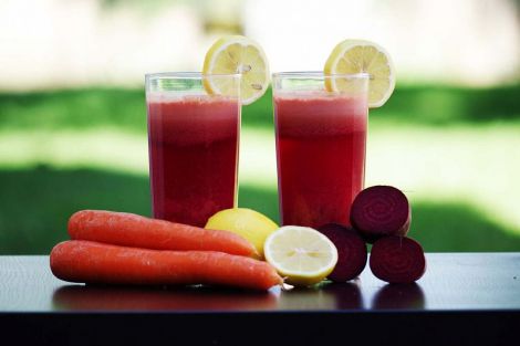 Як правильно пити сік з буряка і моркви, щоб уберегтися від раку