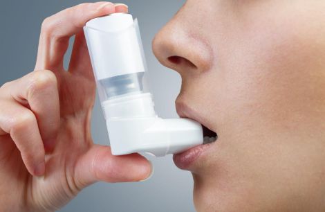 Інгалятор для профілактики нападів астми