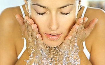 часті вмивання водою покращать стан вашої шкіри