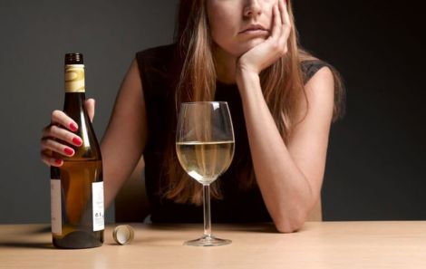 Жіночий алкоголізм