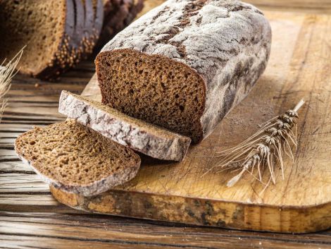 Повна відмова від хліба провокує дефіцит вітамінів