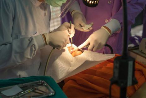 Вчені створили спеціальні наноботи для здоров'я зубів