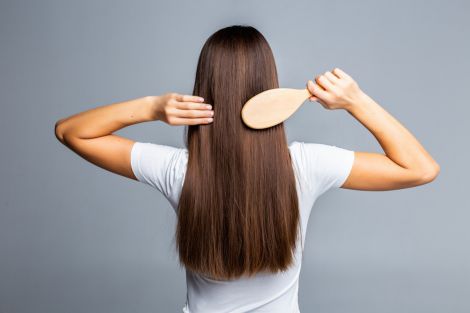 Догляд за фарбованим волоссям