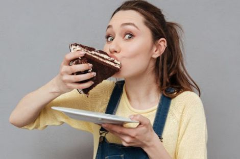 Як солодощі впливають на апетит?