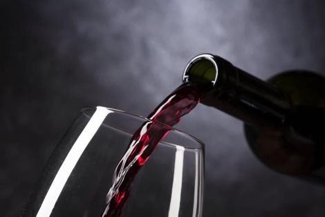 Регулярне вживання вина веде до раку грудей