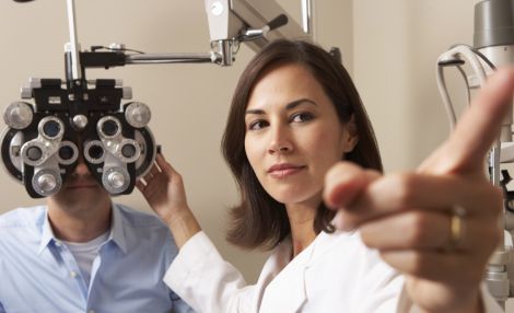 Перевірка зору може виявити рак кишечника