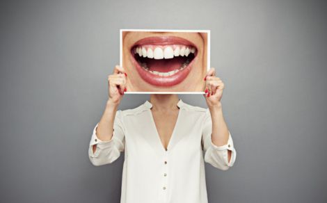 Стоматолог розповів, як економити на лікуванні зубів