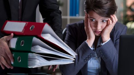 Страх і виснаження: психолог розповів про причини і наслідки трудоголізму