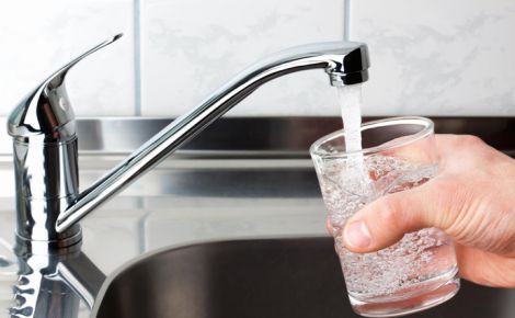 Як очистити воду з-під крану в домашніх умовах