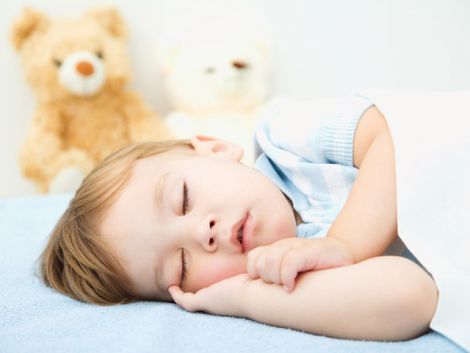Неспокійний сон у немовлят