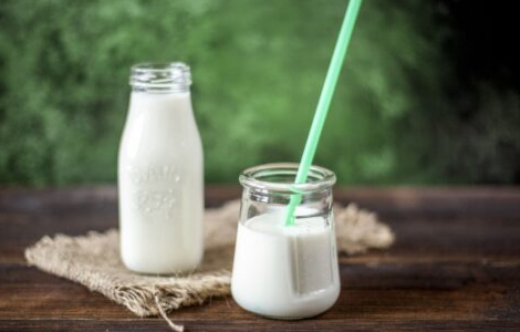 Що корисніше для людини: кефір чи молоко? Що корисніше для людини: кефір чи молоко?