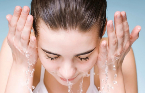 Чому шкіра на обличчі часто червоніє Чому шкіра на обличчі часто червоніє